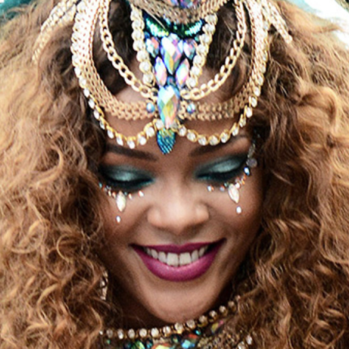 rihanna_kadooment_day_beautystats (1)